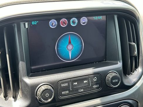 Used 2017 Chevrolet Colorado LT w/ LT Convenience Package RWD image 18