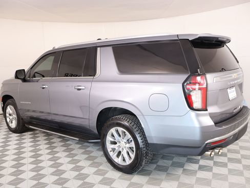 Used 2021 Chevrolet Suburban Premier w/ Premium Package AWD/4WD image 24
