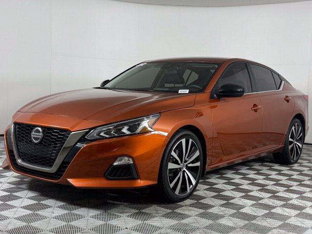 Used 2022 Nissan Altima 2.5 SR AWD/4WD image 2