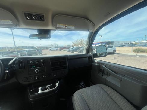 Used 2025 Chevrolet Express 3500 LT w/ LT Preferred Equipment Group image 36