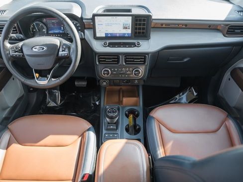 Used 2022 Ford Maverick Lariat w/ Lariat Luxury Package image 19