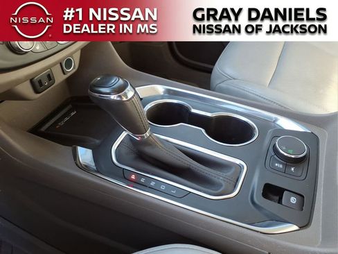 Used 2019 Chevrolet Traverse Premier w/ Driver Confidence II Package image 20