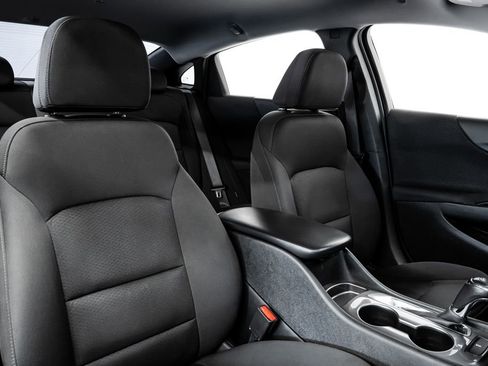 Used 2020 Chevrolet Malibu RS image 30