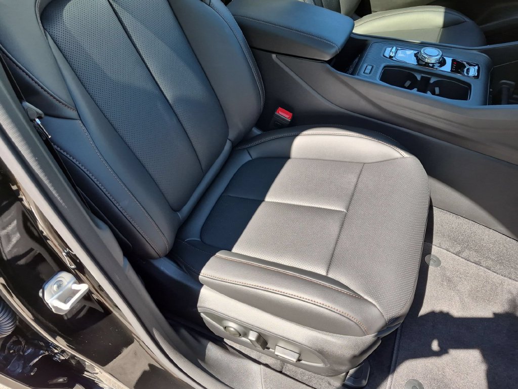Used 2026 Jeep Cherokee Limited AWD/4WD image 24