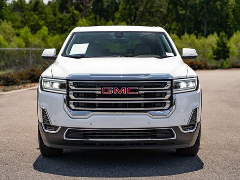 Used 2022 GMC Acadia SLE FWD image 2