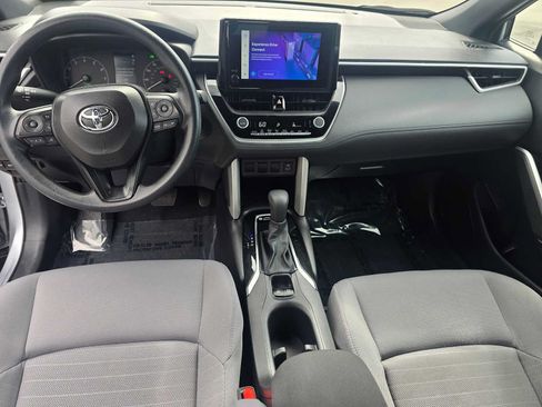 Used 2025 Toyota Corolla Cross AWD Hybrid image 18