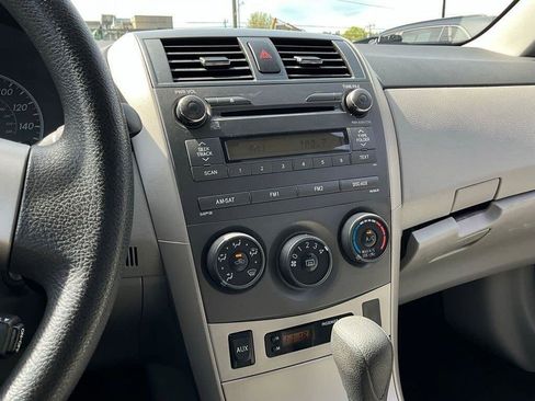 Used 2011 Toyota Corolla LE FWD image 14