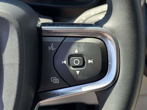 Used 2023 Volvo XC40 B5 Ultimate w/ Climate Package AWD/4WD image 22