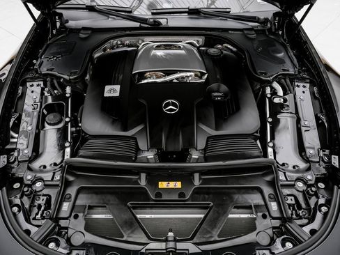 Used 2026 Mercedes-Benz Maybach SL 680 image 64