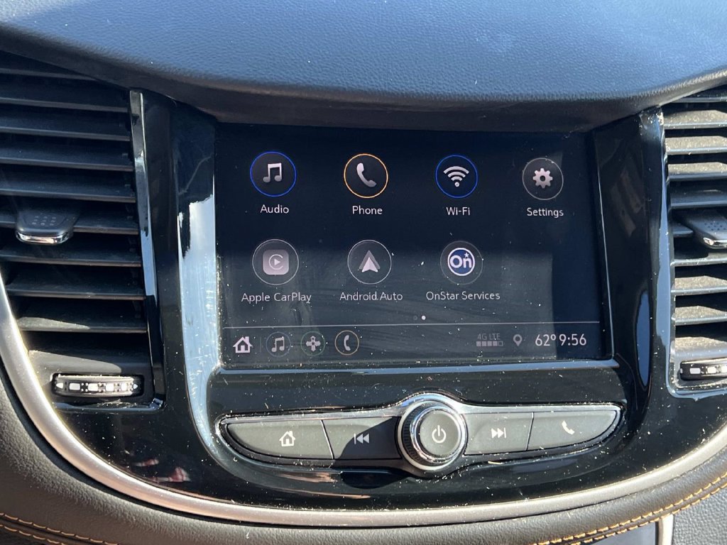 Used 2020 Chevrolet Trax LT w/ Sun & Sound Package FWD image 20