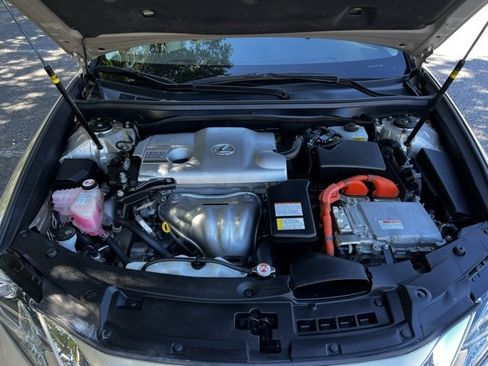 Used 2017 Lexus ES 300h w/ Luxury Package image 50