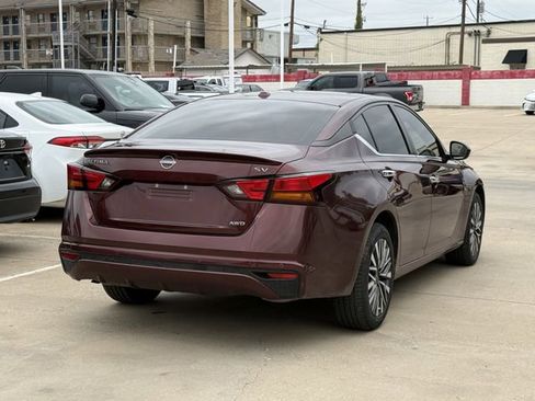 Used 2023 Nissan Altima 2.5 SV image 4