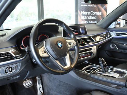 Used 2019 BMW 750i xDrive w/ Executive Package AWD/4WD image 49