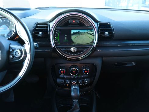Used 2017 MINI Cooper Clubman FWD image 22