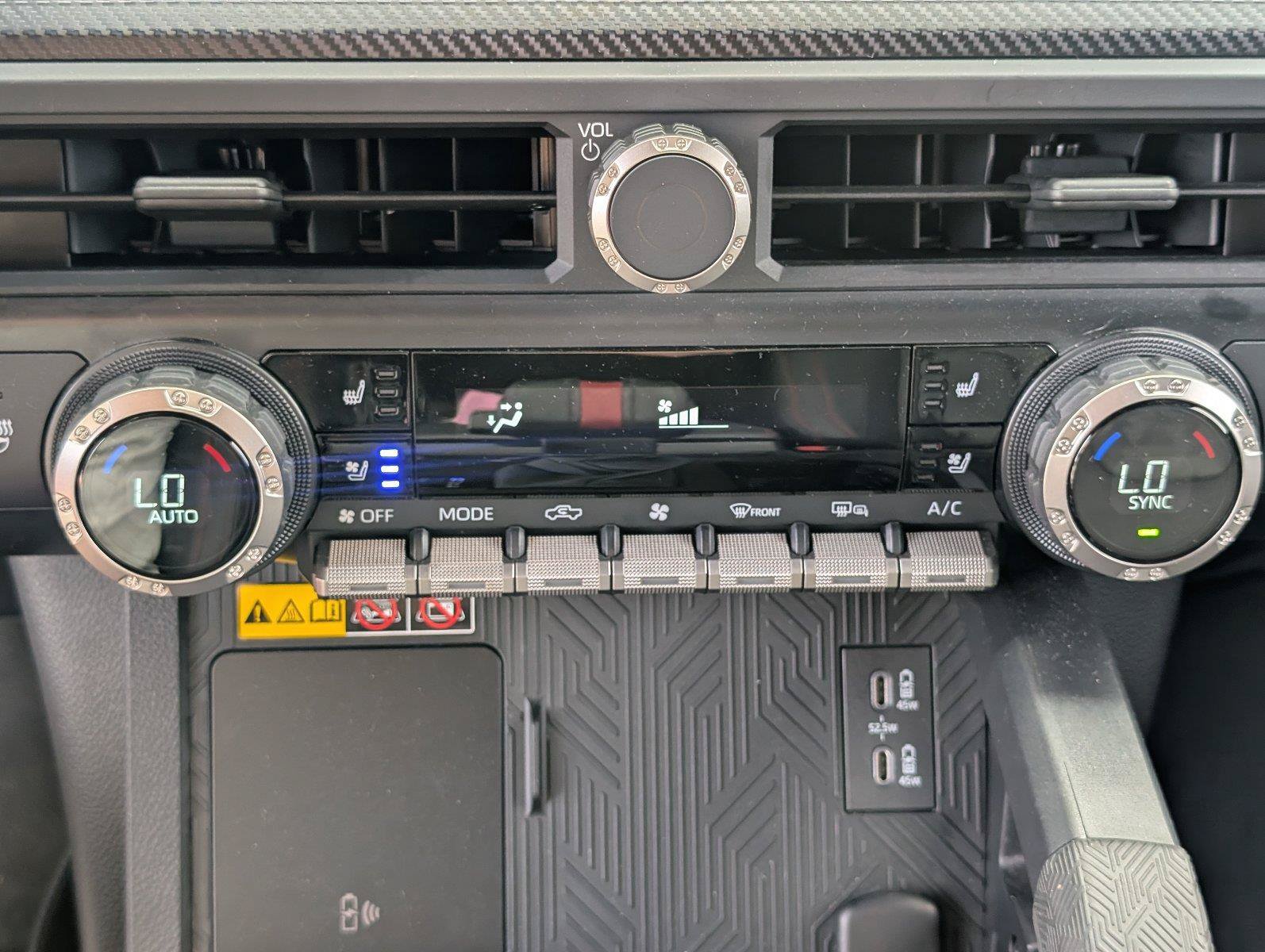 Used 2025 Toyota Tacoma TRD Pro AWD/4WD image 26