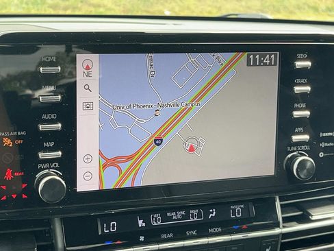 Used 2021 Toyota Sienna XSE image 26