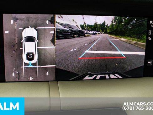 Used 2023 Porsche Taycan 4S w/ Performance Package image 33