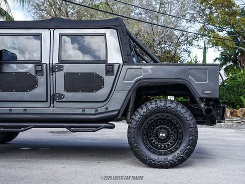 Used 2003 HUMMER H1 4-Door Open Top AWD/4WD image 5