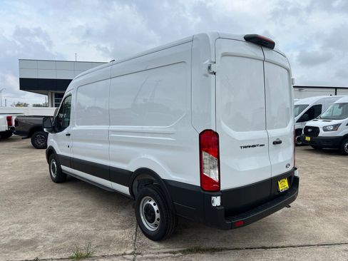 New 2026 Ford Transit 250 148 Medium Roof w/ Load Area Protection Package RWD image 5