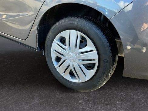 Used 2018 Honda Fit LX image 10