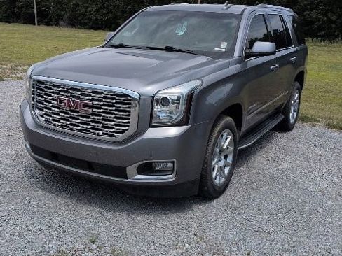 Used 2019 GMC Yukon Denali RWD image 1