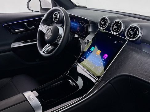 Certified 2026 Mercedes-Benz GLC 300 image 17