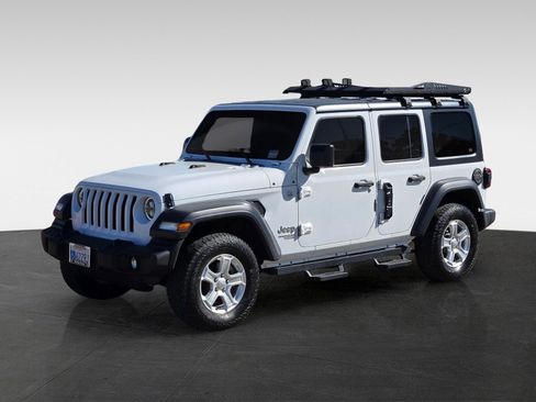 Used 2019 Jeep Wrangler Unlimited Sport S image 8