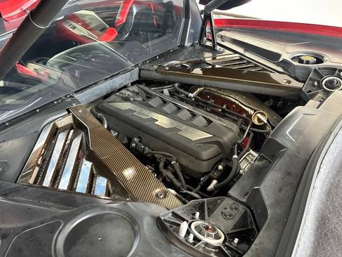 Used 2021 Chevrolet Corvette Stingray Preferred Cpe w/ Engine Appearance Package RWD image 22