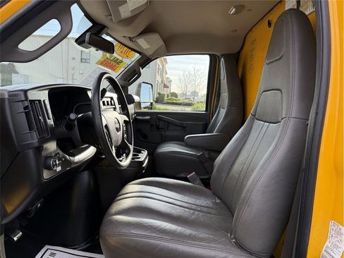 Used 2020 GMC Savana 3500 Extended w/ Driver Convenience Package image 20