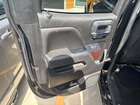 Used 2017 GMC Sierra 1500 SLE w/ SLE Value Package AWD/4WD image 13