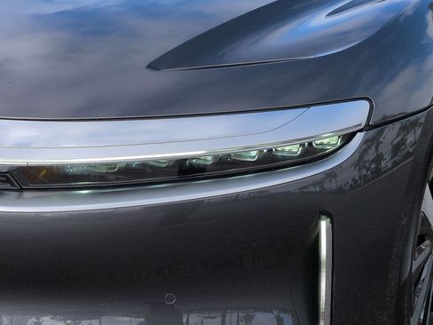 Used 2022 Lucid Air Grand Touring image 6