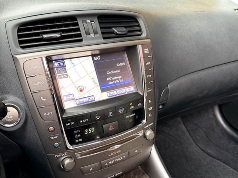 Used 2015 Lexus IS 250C image 26