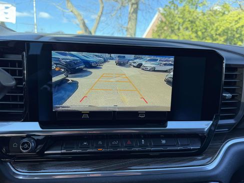 Used 2023 Chevrolet Silverado 1500 LT image 21