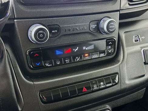 Used 2023 RAM ProMaster 2500 FWD image 18