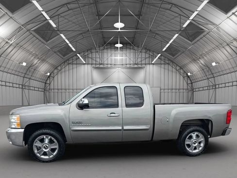 Used 2013 Chevrolet Silverado 1500 LT RWD image 4