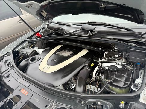 Used 2010 Mercedes-Benz GL 550 4MATIC image 47