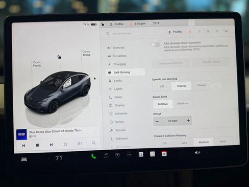 Used 2022 Tesla Model Y Long Range AWD/4WD image 28