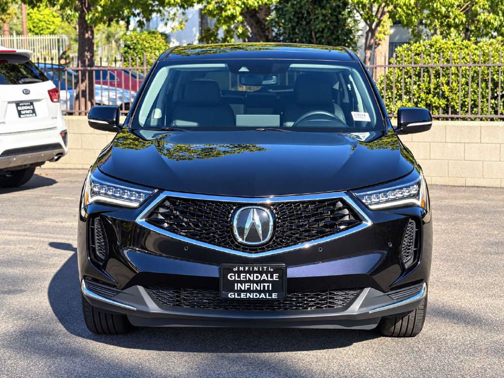 Used 2023 Acura RDX w/ Technology Package FWD image 3