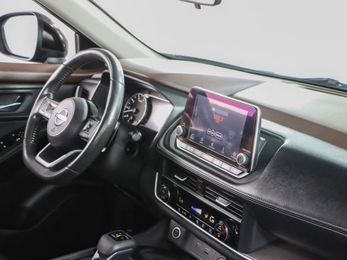 Used 2023 Nissan Rogue SV w/ SV Premium B Package FWD image 26