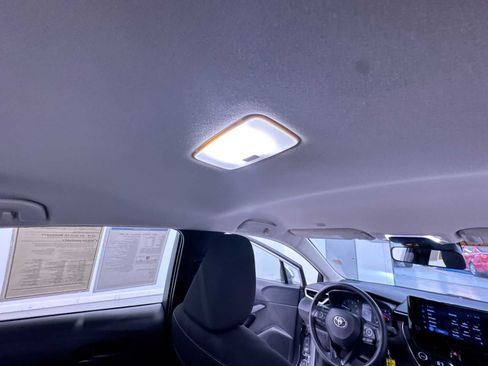 Used 2025 Toyota Corolla LE FWD image 38