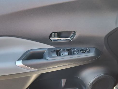 Used 2022 Nissan Kicks SR w/ Premium Package image 21