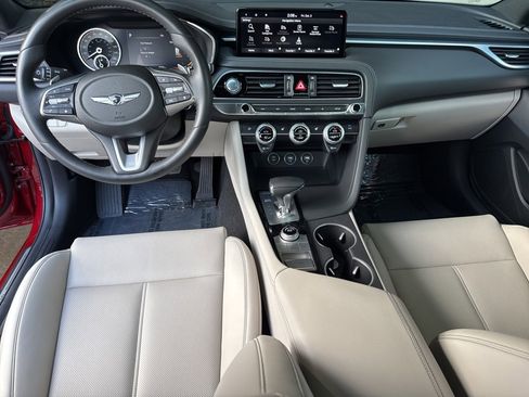 Used 2022 Genesis G70 2.0T image 10