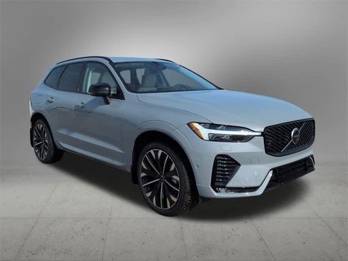 New 2026 Volvo XC60 B5 Ultra w/ Protection Package Premier image 8