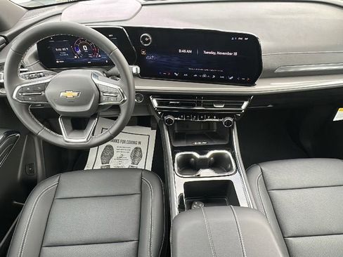 New 2026 Chevrolet Traverse LT w/ Sun and Wheel Package image 18