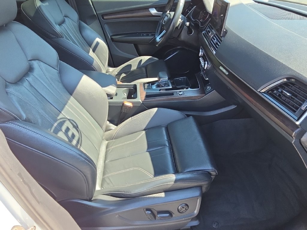 Used 2023 Audi Q5 2.0T Premium w/ Convenience Package AWD/4WD image 18