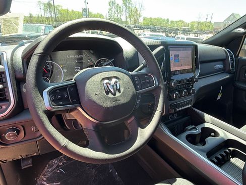 New 2026 RAM 3500 Big Horn AWD/4WD image 21
