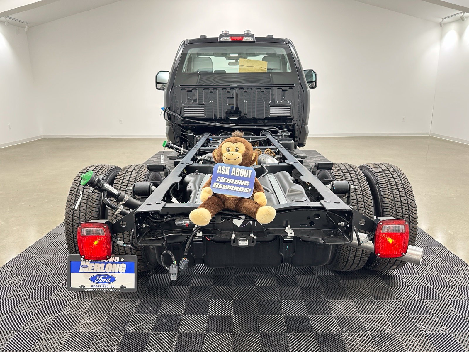 New 2025 Ford F350 XL AWD/4WD image 6