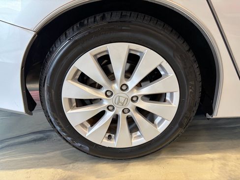 Used 2015 Honda Accord EX-L image 28