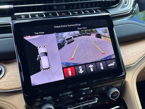 New 2025 Jeep Grand Cherokee Summit AWD/4WD image 30