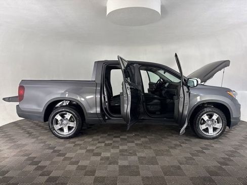Certified 2025 Honda Ridgeline RTL image 17